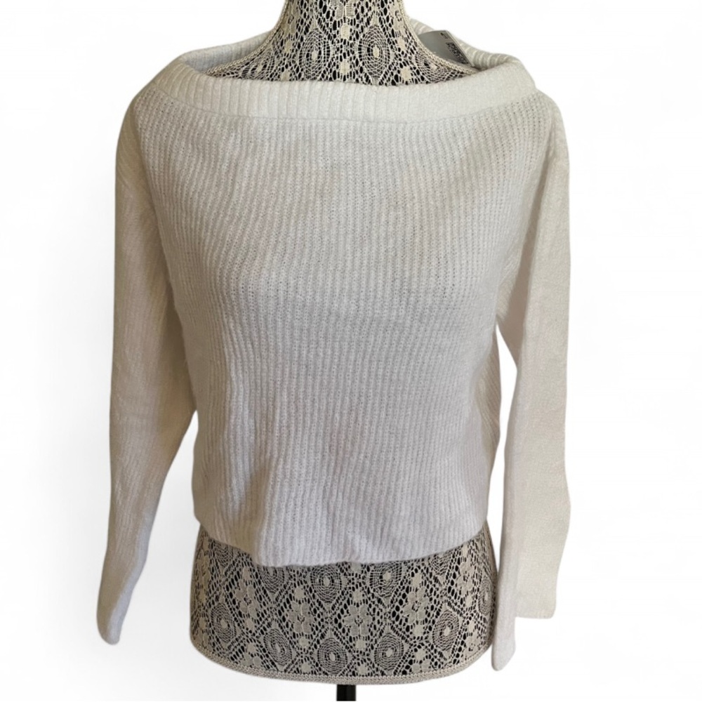H&M Elegant Off-Shoulder White Sweater